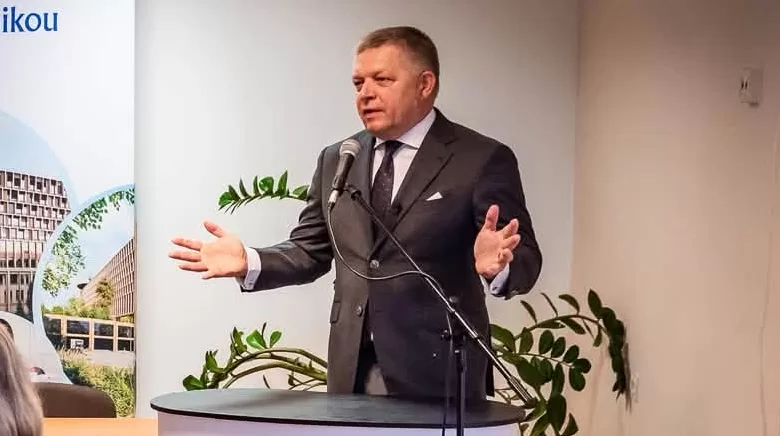 Не хочу війни "через якусь 5 статтю" НАТО: Фіцо відмовився захищатися у разі нападу Росії