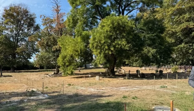 A memorial cemetery is being set up in Uzhhorod, where the military of 12 nationalities are buried