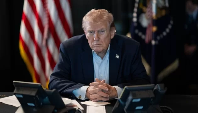 Трамп закликав Україну припинити атаки на російські НПЗ
